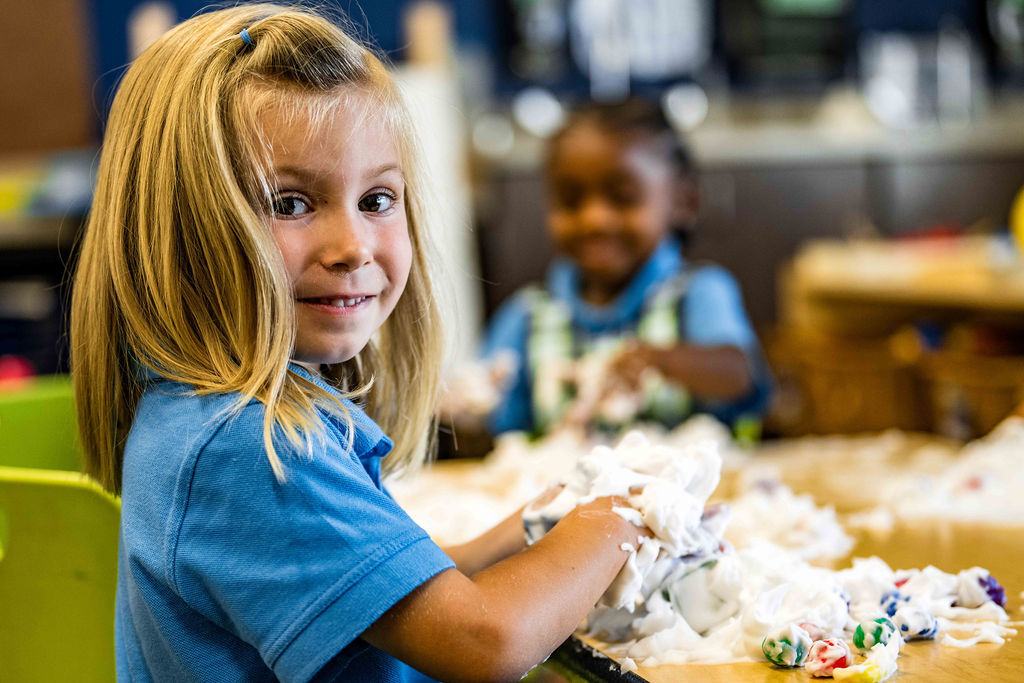 Young Hearts preschool student